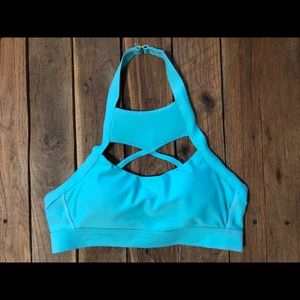 Chestee Barbella-box sports bra